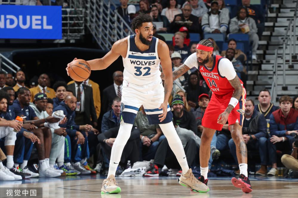 依托天然的 依托天然的